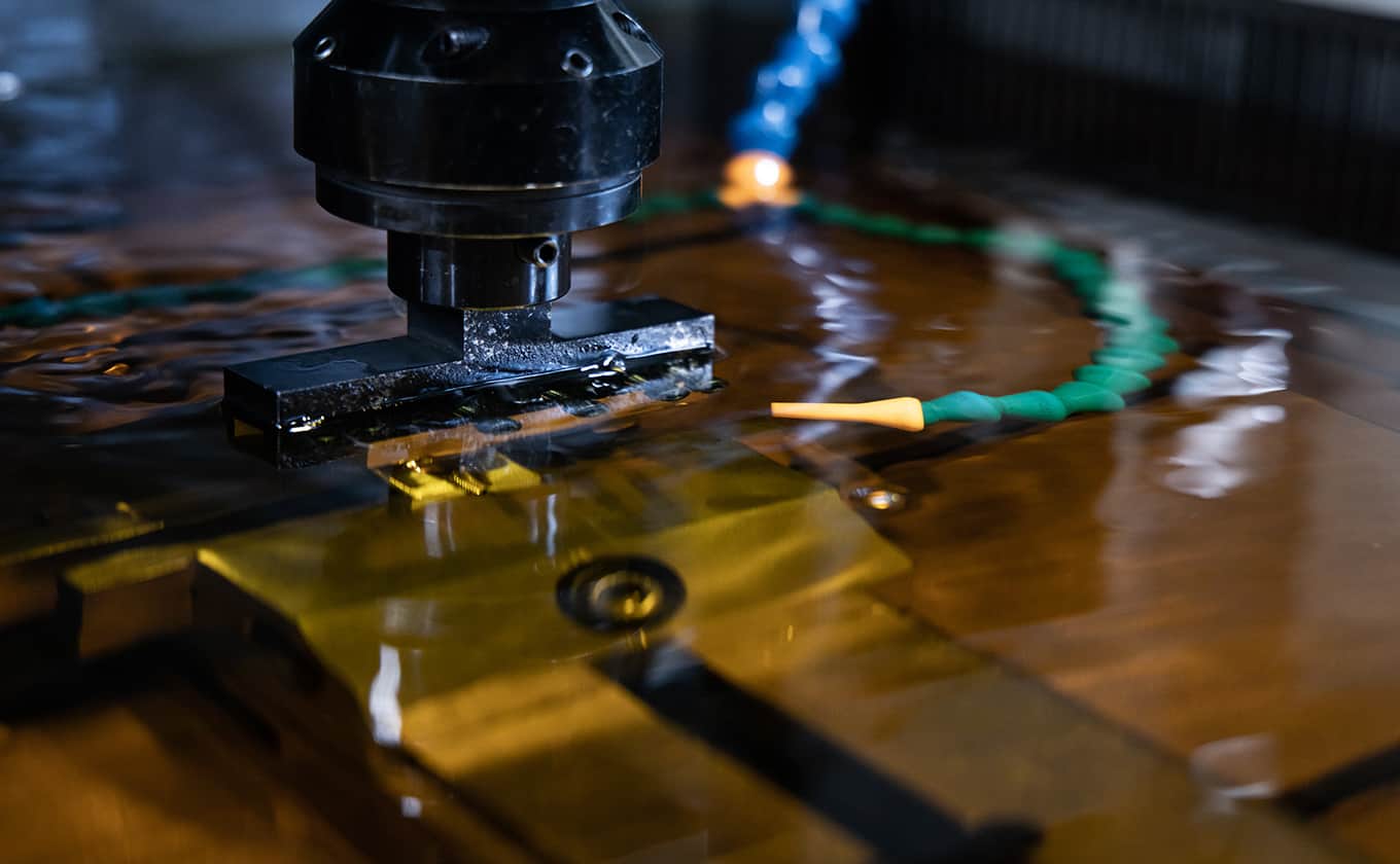 ワイヤー放電・型彫放電