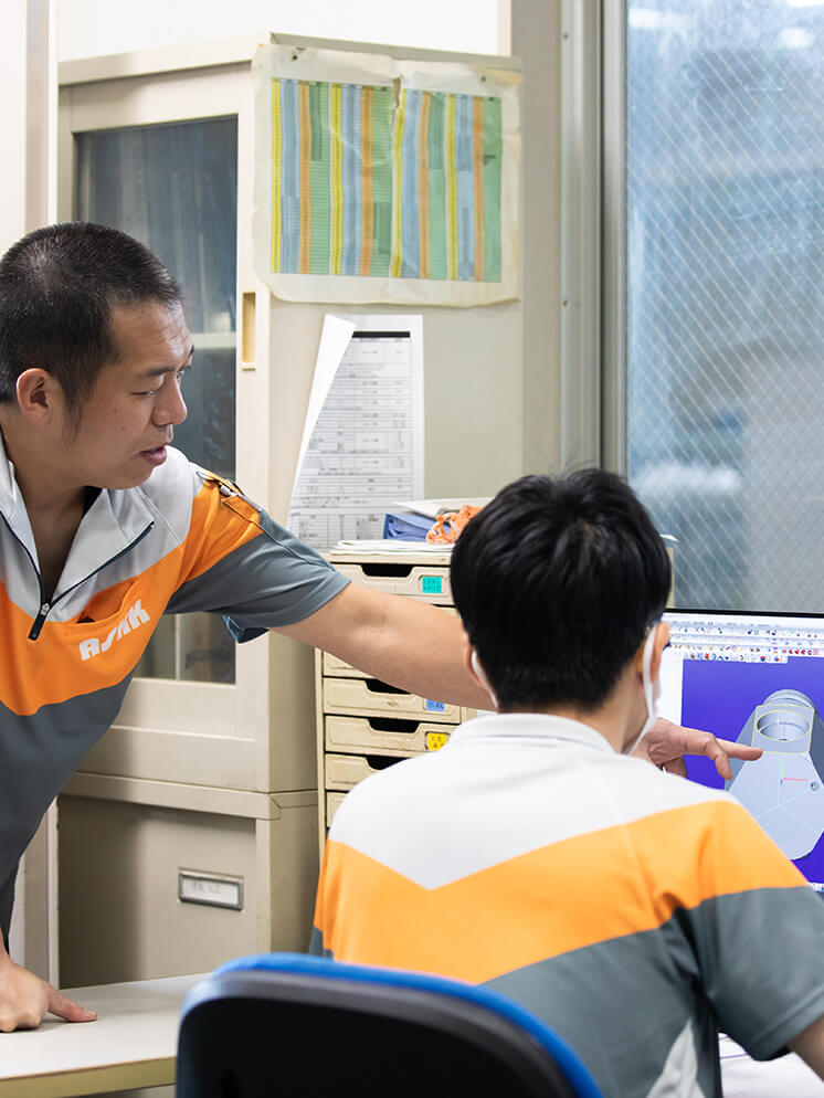 資格取得応援制度