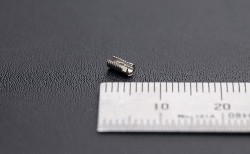 小物ワイヤー放電加工