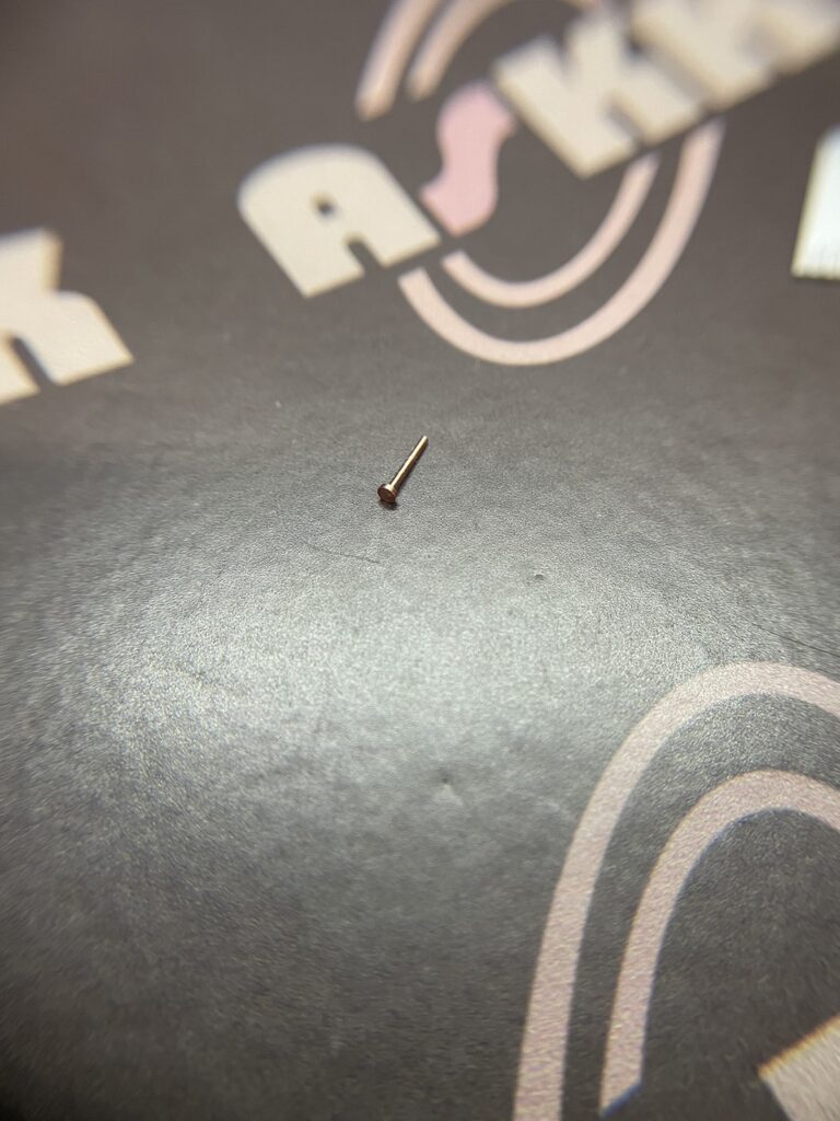 得意の超小物旋盤加工品
