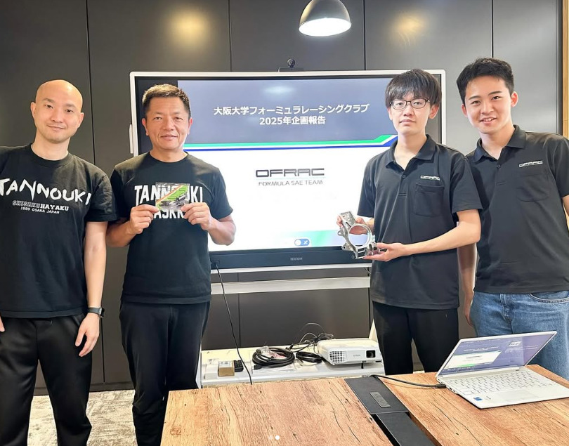 大阪大学フォーミュラレーシングクラブの方々が会社に来てくれました♩