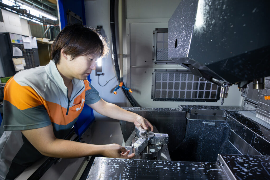 機械加工の様子